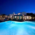 别墅 Alessandra With Massive Pool By Diles *