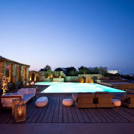 别墅 Alessandra With Massive Pool By Diles