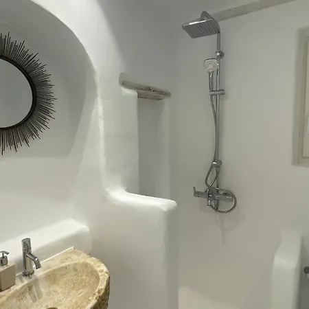 Alessandra With Massive Pool By Diles 빌라 Mykonos Town