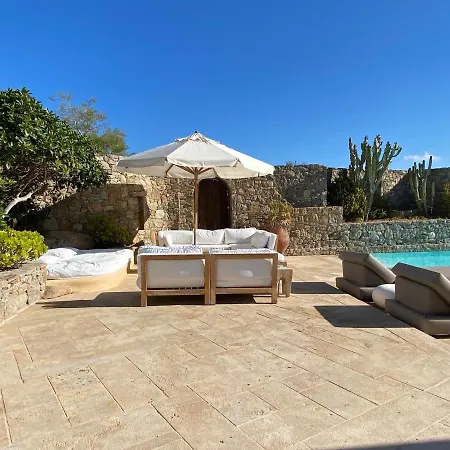 Alessandra With Massive Pool By Diles 빌라 *